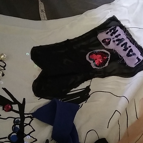 LANVIN FOR H&M VINTAGE TEE. COLLECTORS ITEM. Multi medium embellished size large - Picture 3 of 7